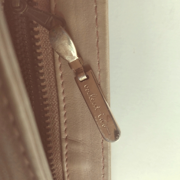 Vintage Valentino Leather Clutch - Picture 6 of 9